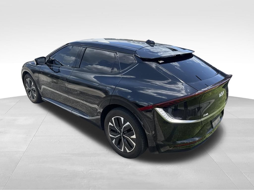 Used 2024 Kia EV6 Wind w/ Wind Technology Package AWD/4WD image 3
