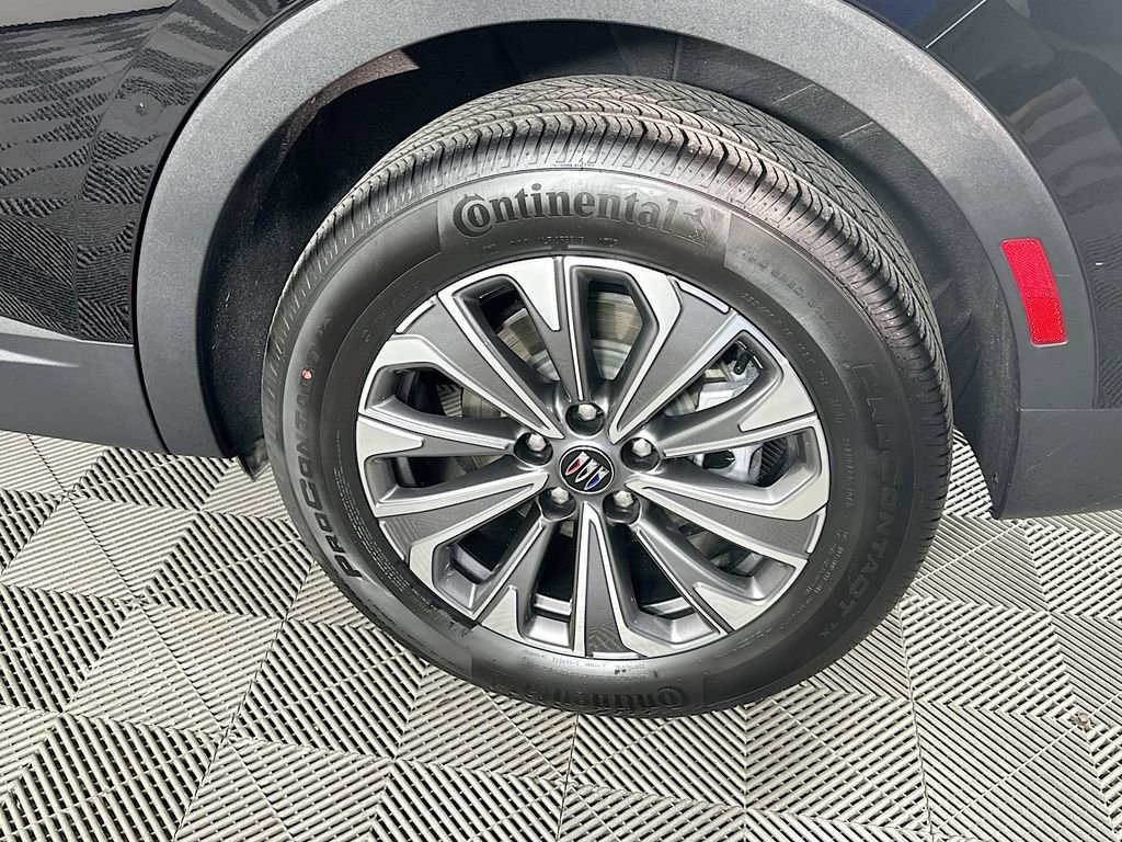 Used 2025 Buick Envision Preferred image 38