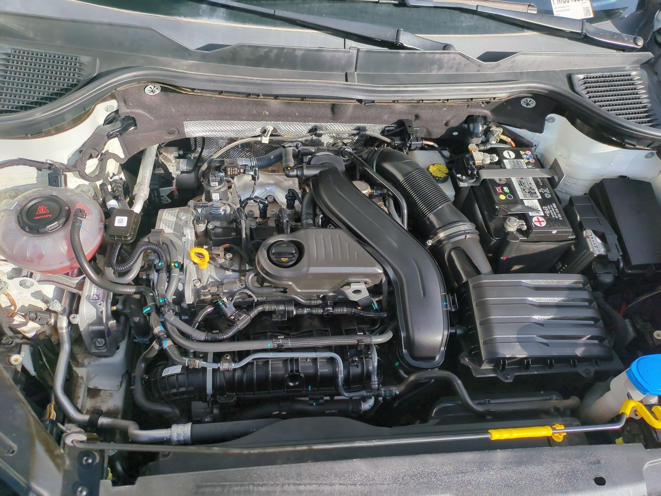 Used 2023 Volkswagen Taos SE image 35