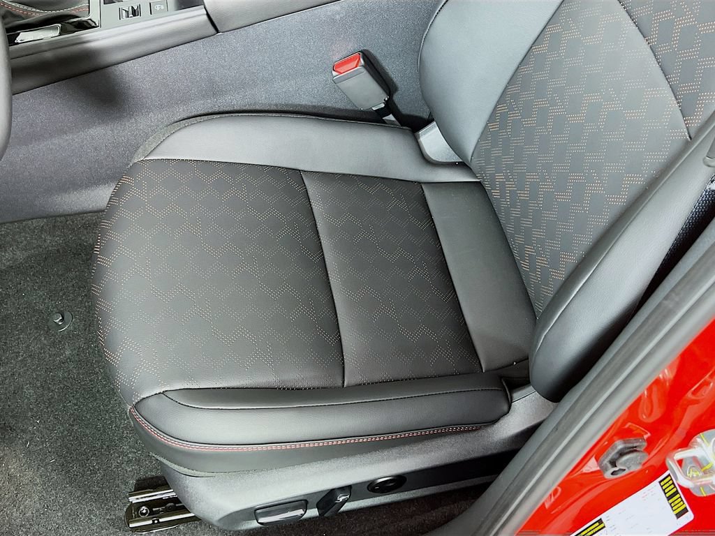 New 2026 Nissan Sentra SR w/ SR Premium Package FWD image 17