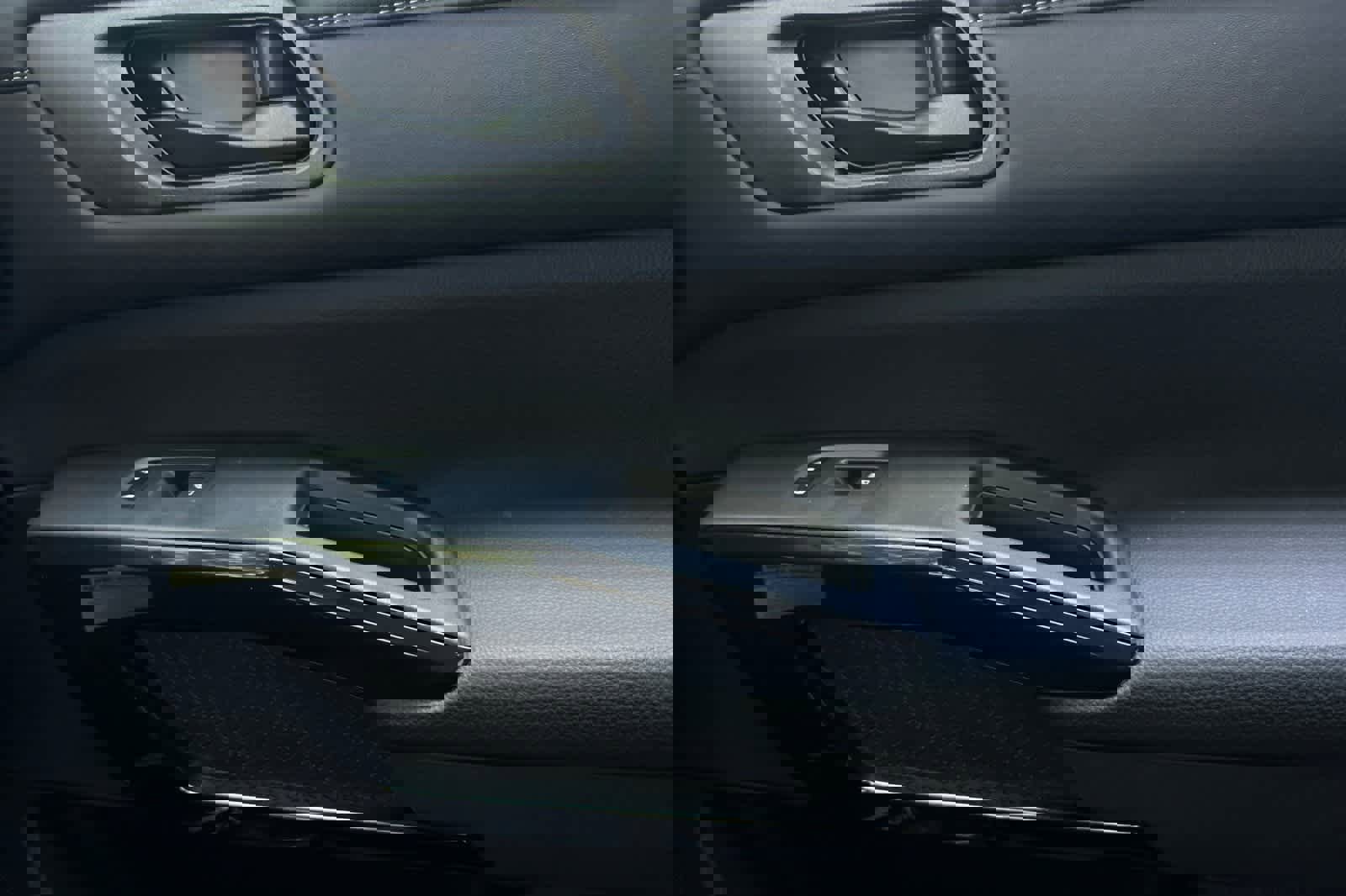 New 2025 Nissan Pathfinder SV image 21