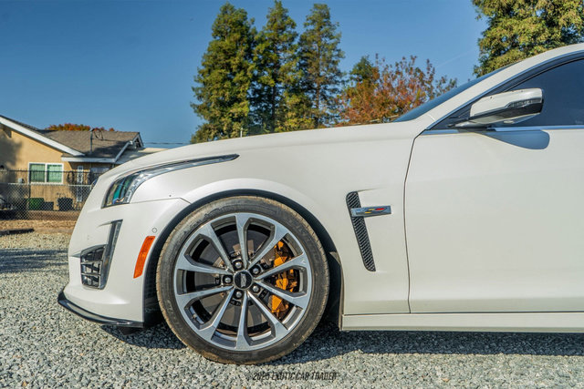 Used 2018 Cadillac CTS V w/ Luxury Package image 4