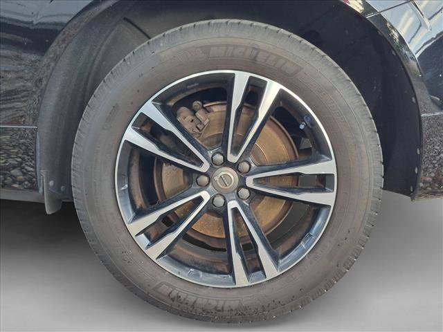 Used 2018 Volvo XC60 T6 Momentum w/ Convenience Package AWD/4WD image 13