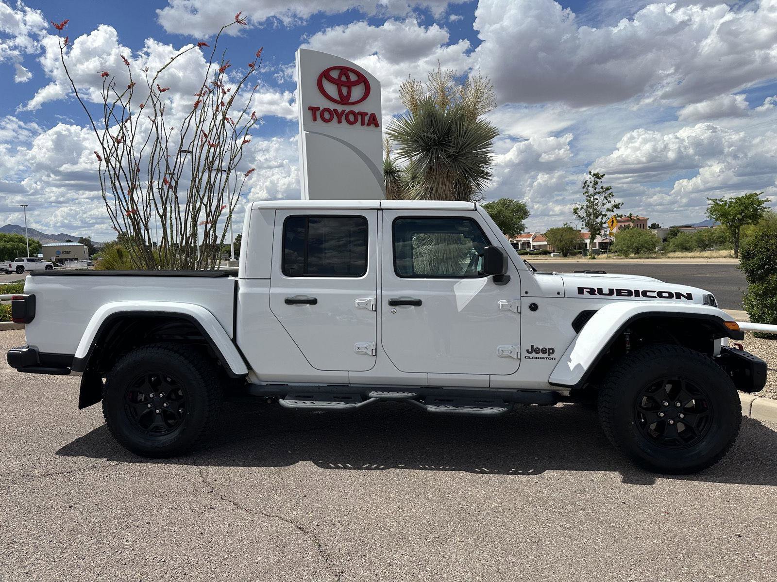Used 2020 Jeep Gladiator Rubicon AWD/4WD image 8