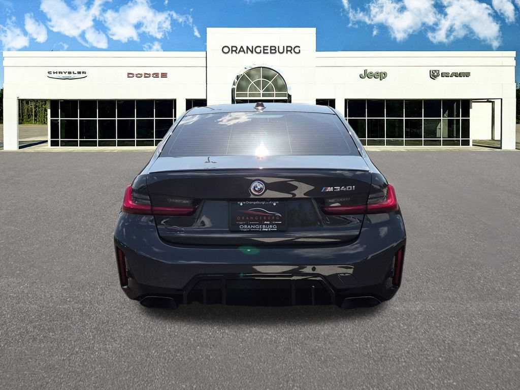 Used 2023 BMW M340i RWD image 8
