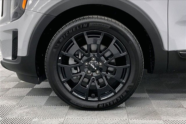 Used 2022 Kia Telluride SX w/ SX Prestige Package image 8