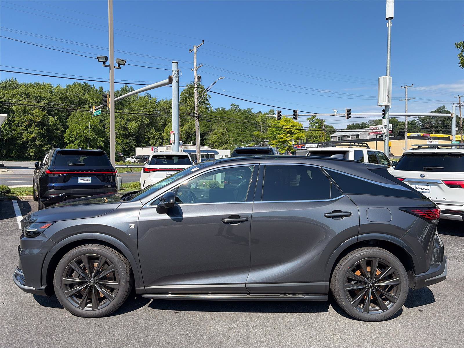 Used 2024 Lexus RX 350 F Sport w/ Convenience Package AWD/4WD image 2