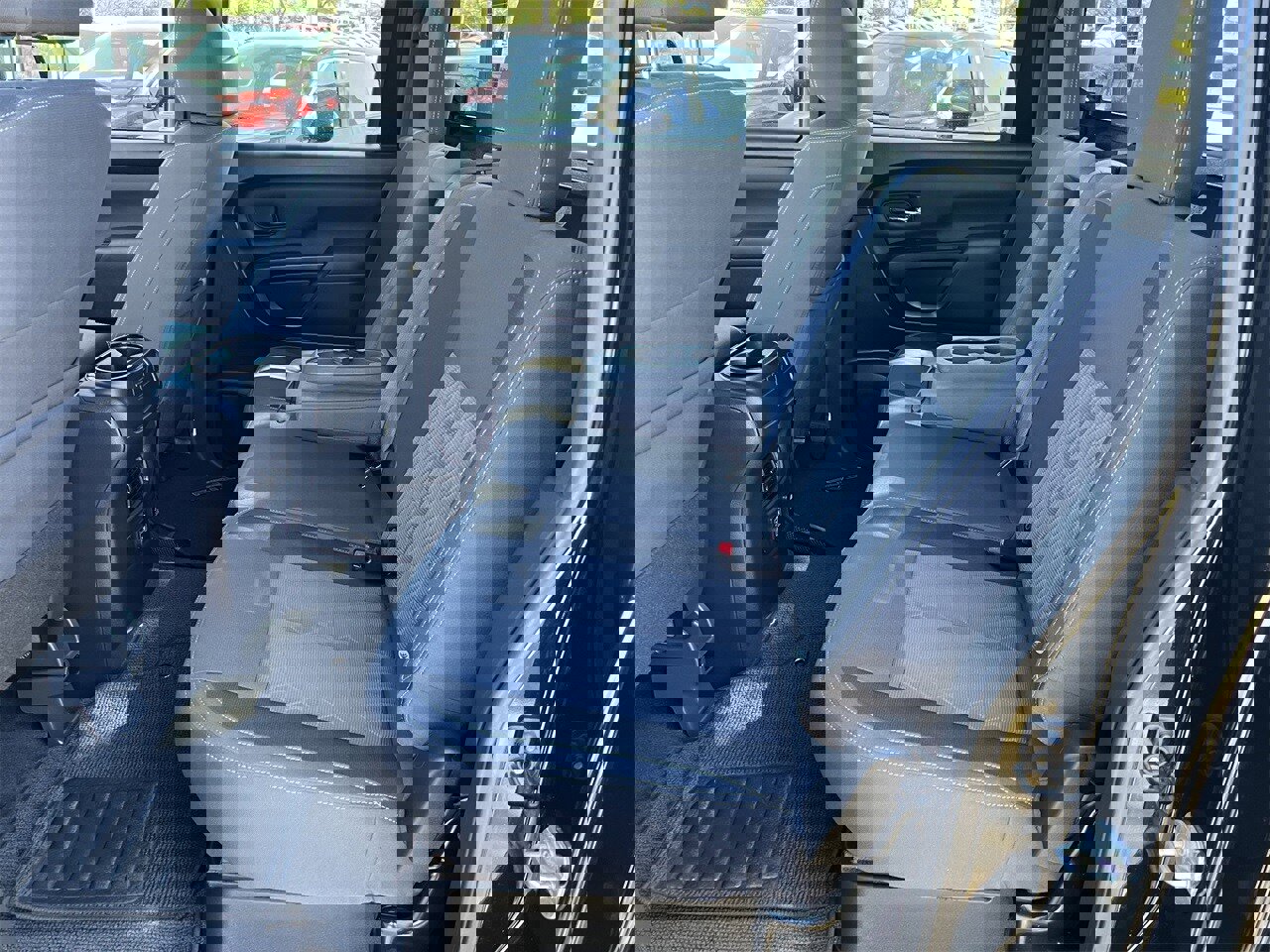 Used 2024 Nissan Titan SV w/ SV Convenience Package image 28