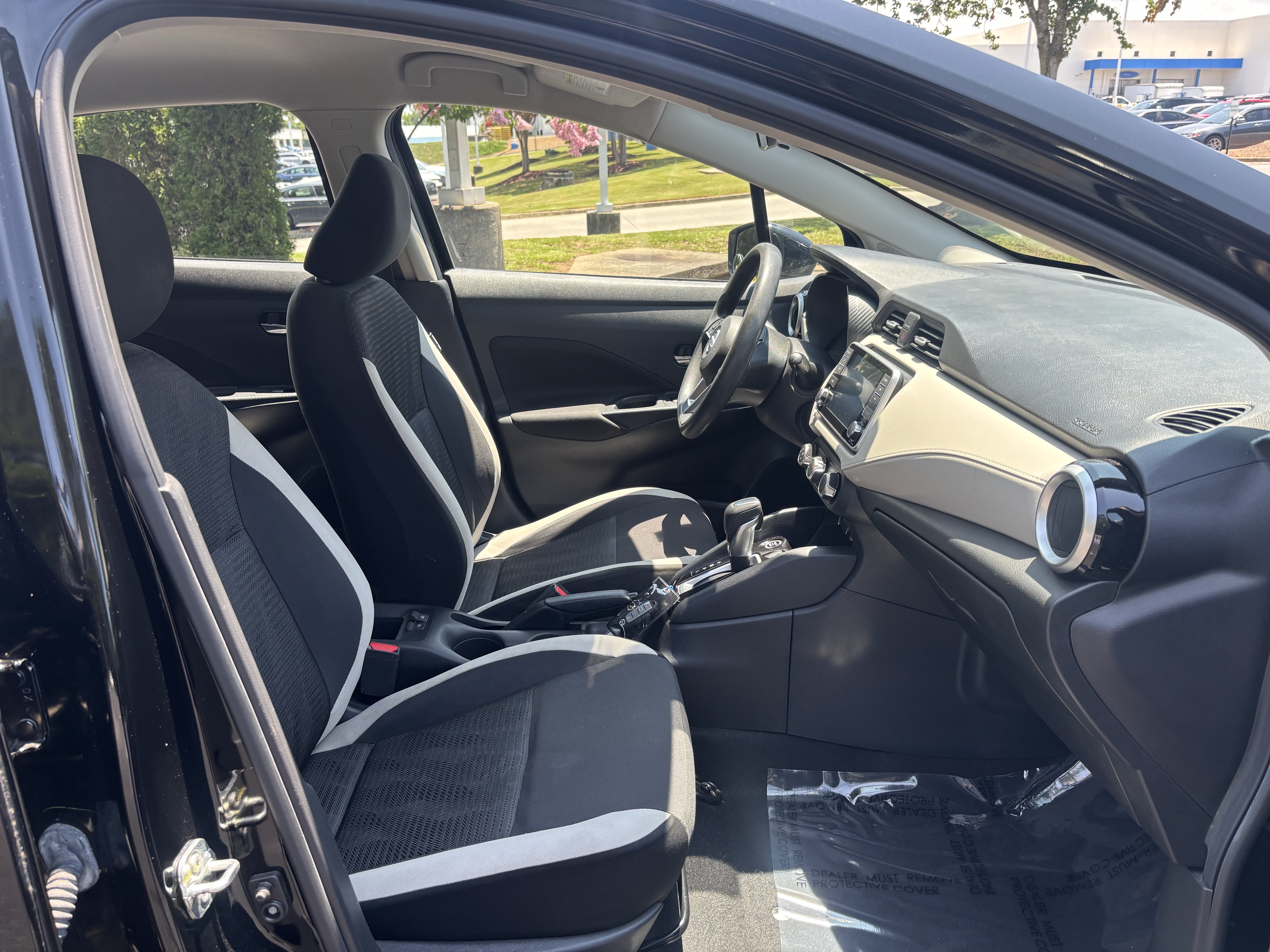 Used 2021 Nissan Versa SV FWD image 35