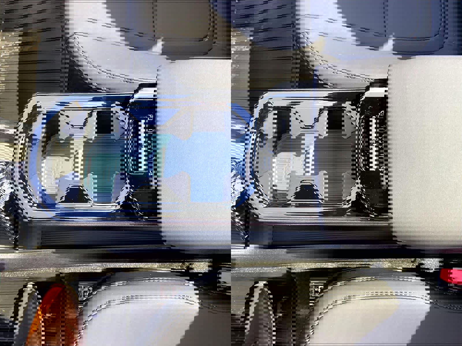 New 2026 Volvo EX30 Plus w/ Protection Package RWD image 10