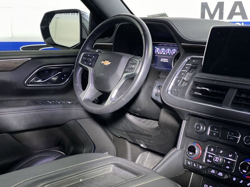 Used 2021 Chevrolet Suburban Premier w/ Premium Package 2 AWD/4WD image 10