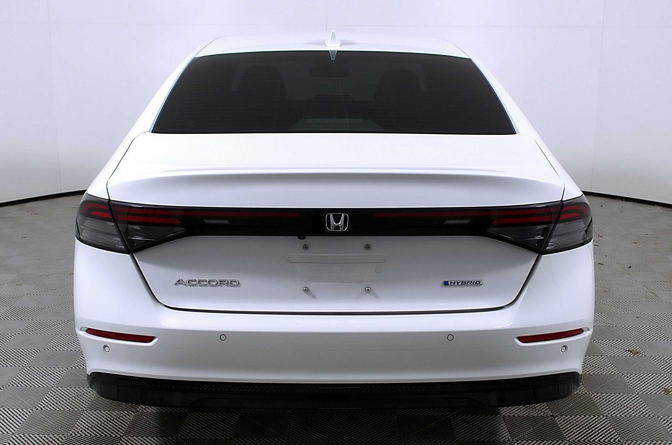 Used 2023 Honda Accord EX-L image 8