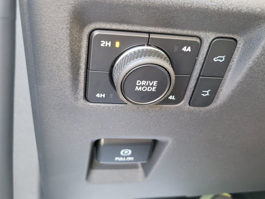 New 2025 Ford Expedition Platinum w/ Driver's Package AWD/4WD image 30