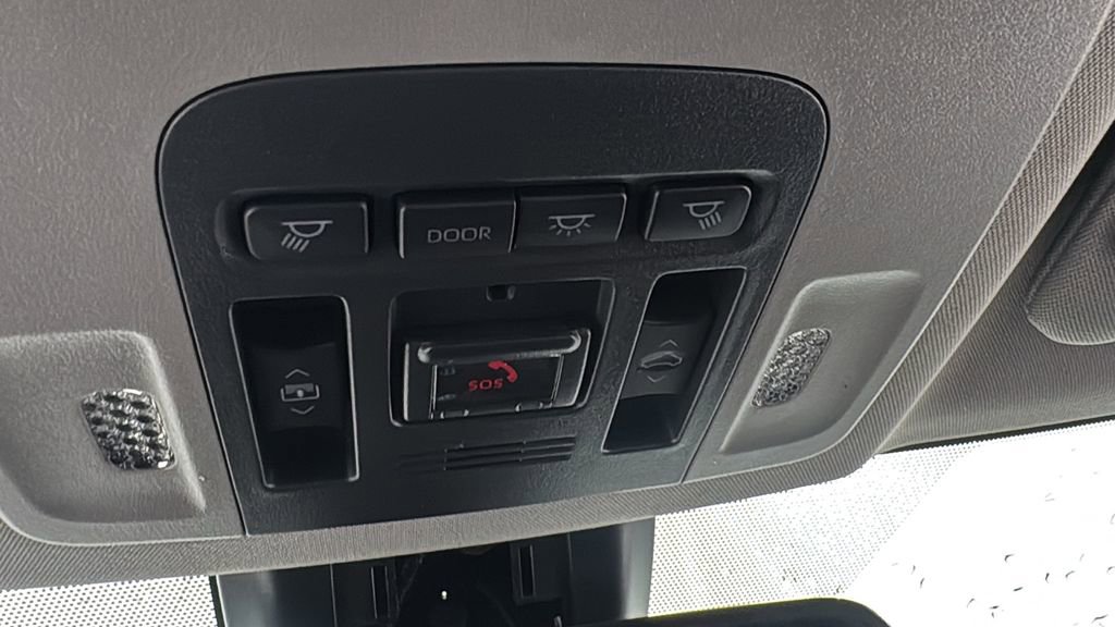 Used 2021 Toyota Camry XSE image 28