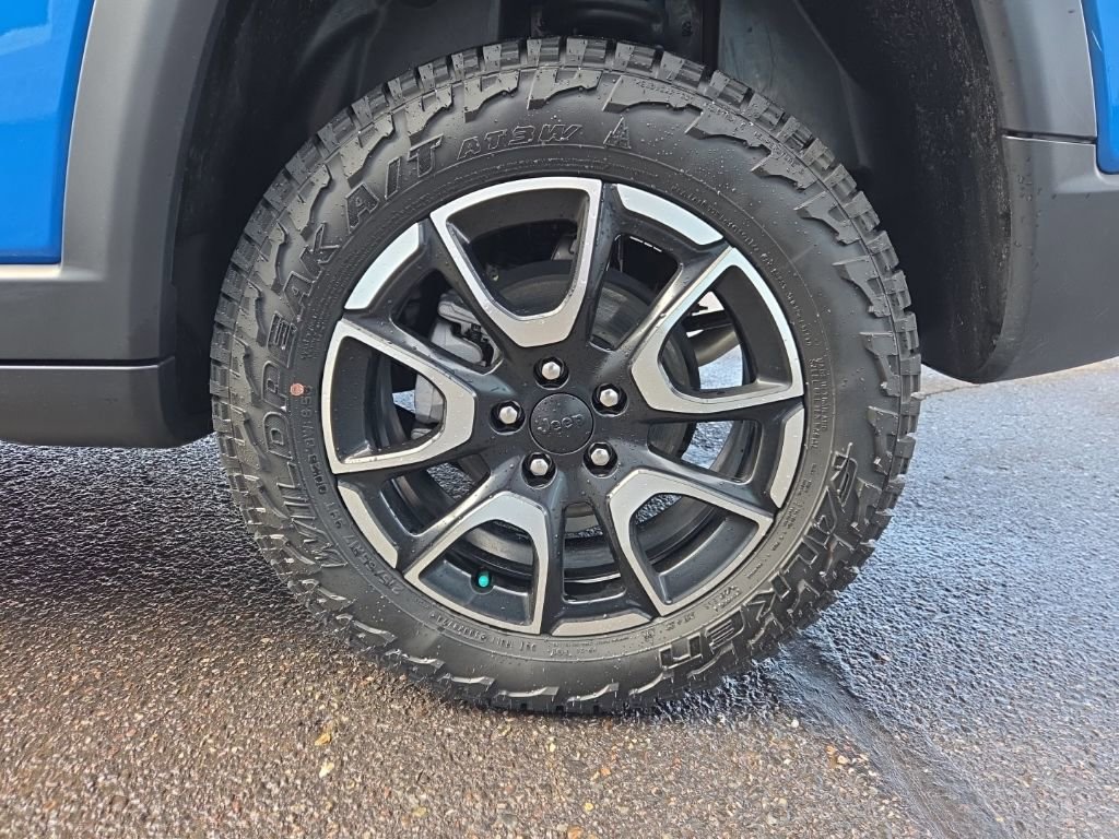 Used 2024 Jeep Compass Trailhawk w/ Trailhawk Elite Group image 43