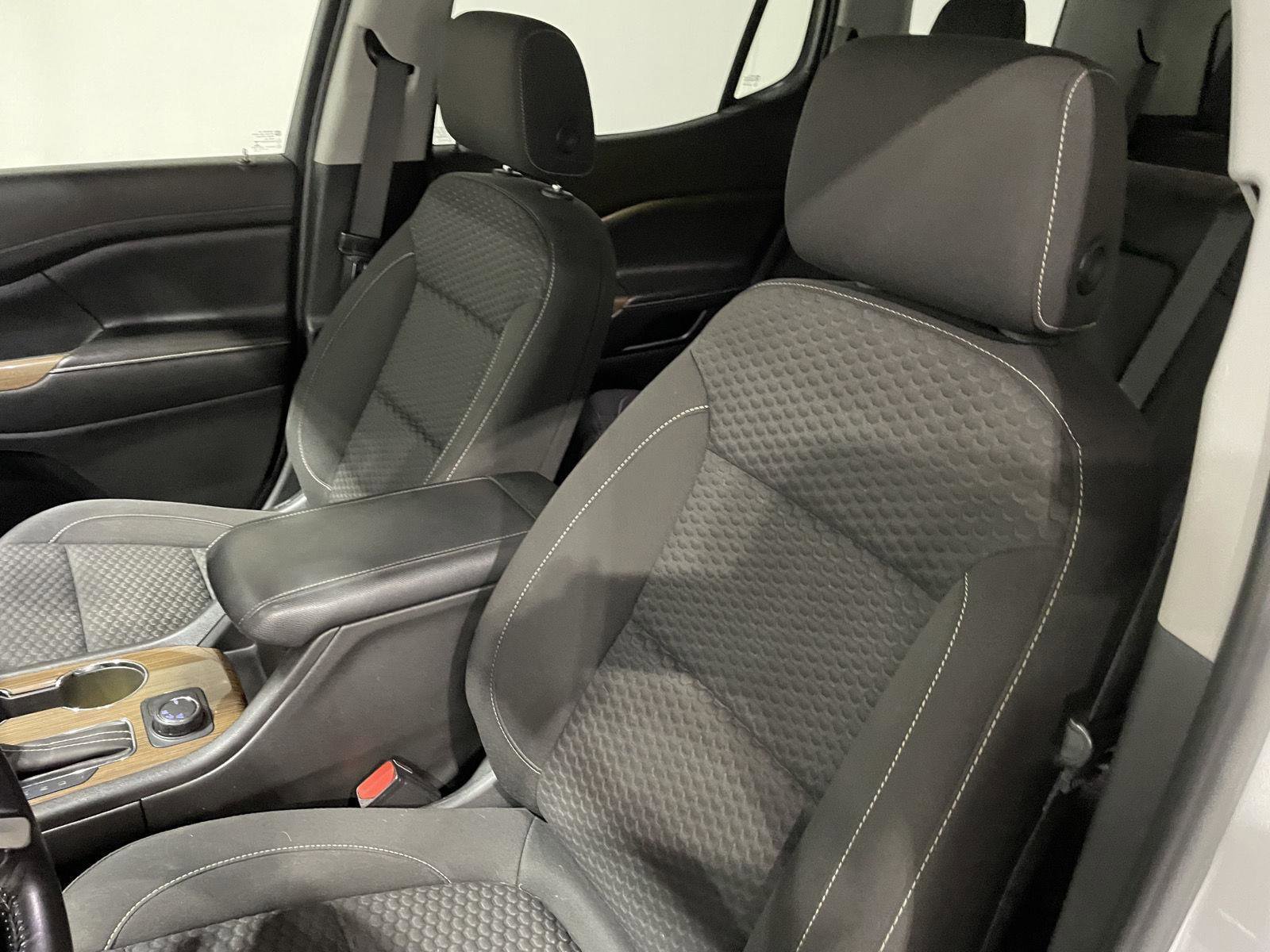 Used 2019 GMC Acadia SLE w/ Driver Alert Package I image 18