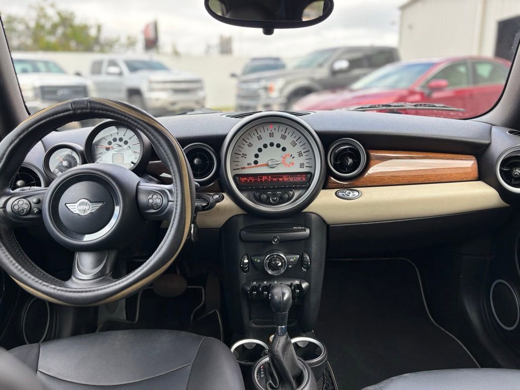 Used 2012 MINI Cooper Convertible image 17
