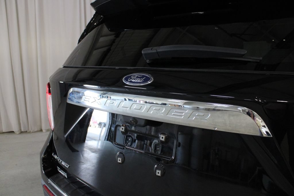 Used 2020 Ford Explorer Limited AWD/4WD image 33