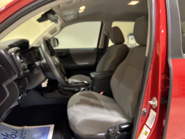 Used 2022 Toyota Tacoma SR w/ SR Convenience Package RWD image 16