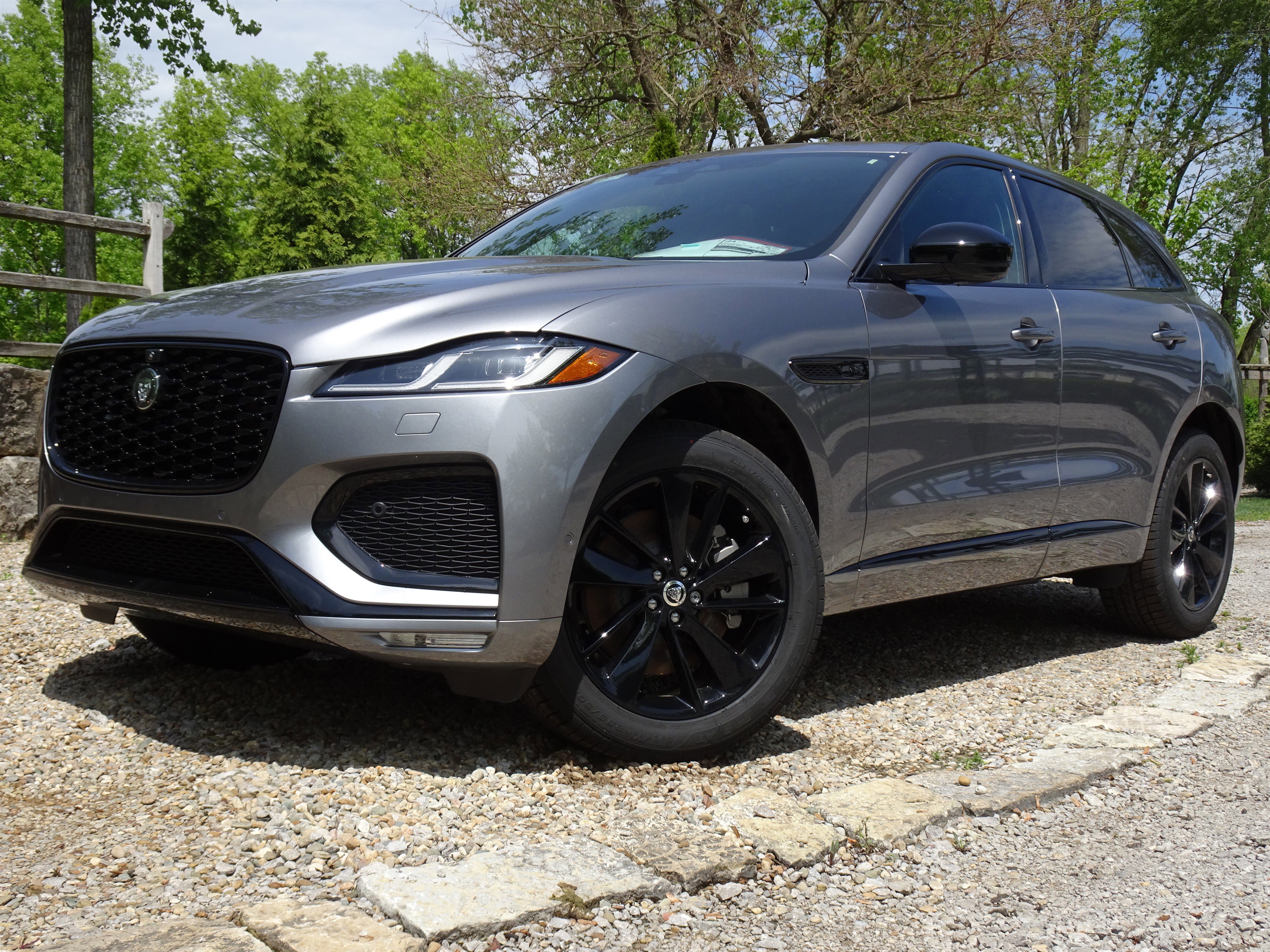 New 2026 Jaguar F-PACE R-Dynamic S image 1