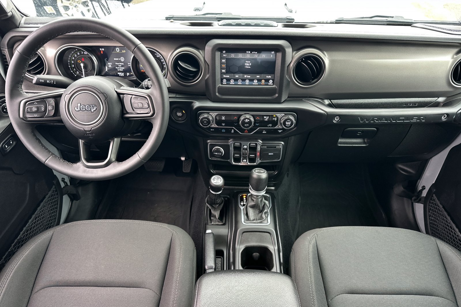 Used 2023 Jeep Wrangler Unlimited AWD/4WD image 12