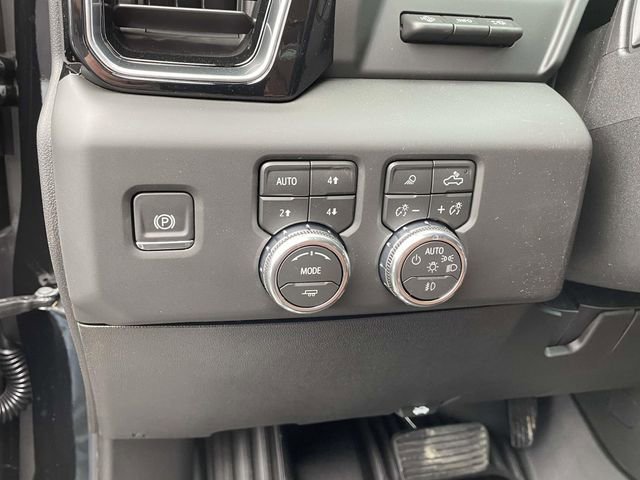 New 2026 GMC Sierra 3500 Denali Ultimate image 17