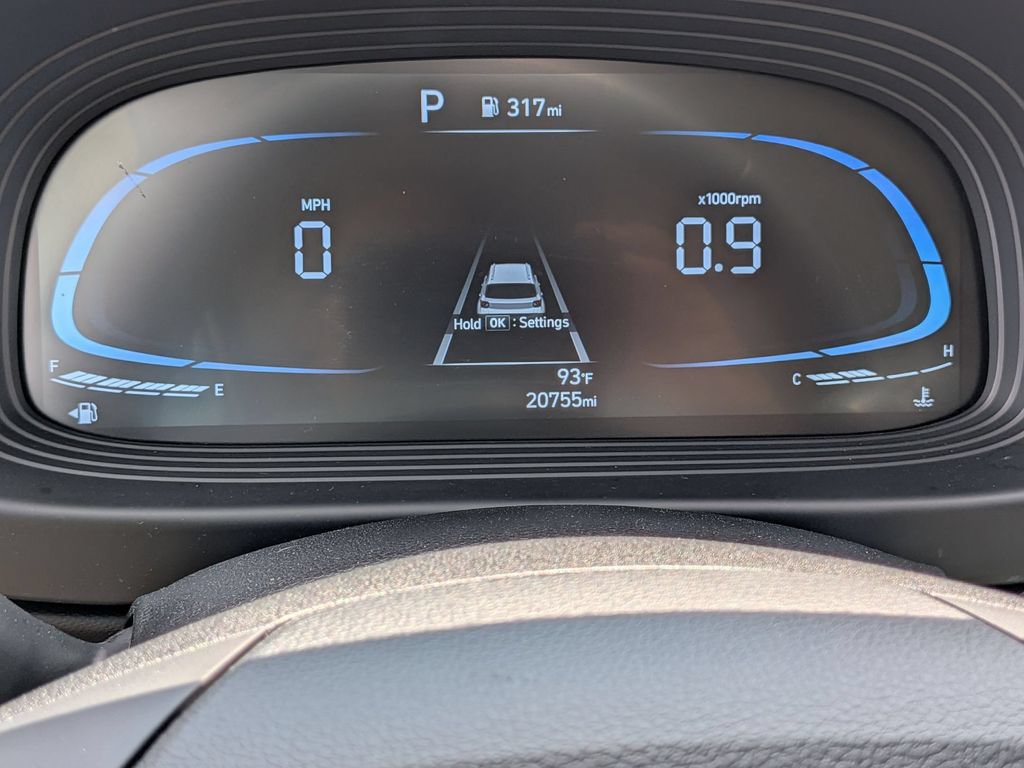 Used 2025 Hyundai Venue SEL FWD image 15