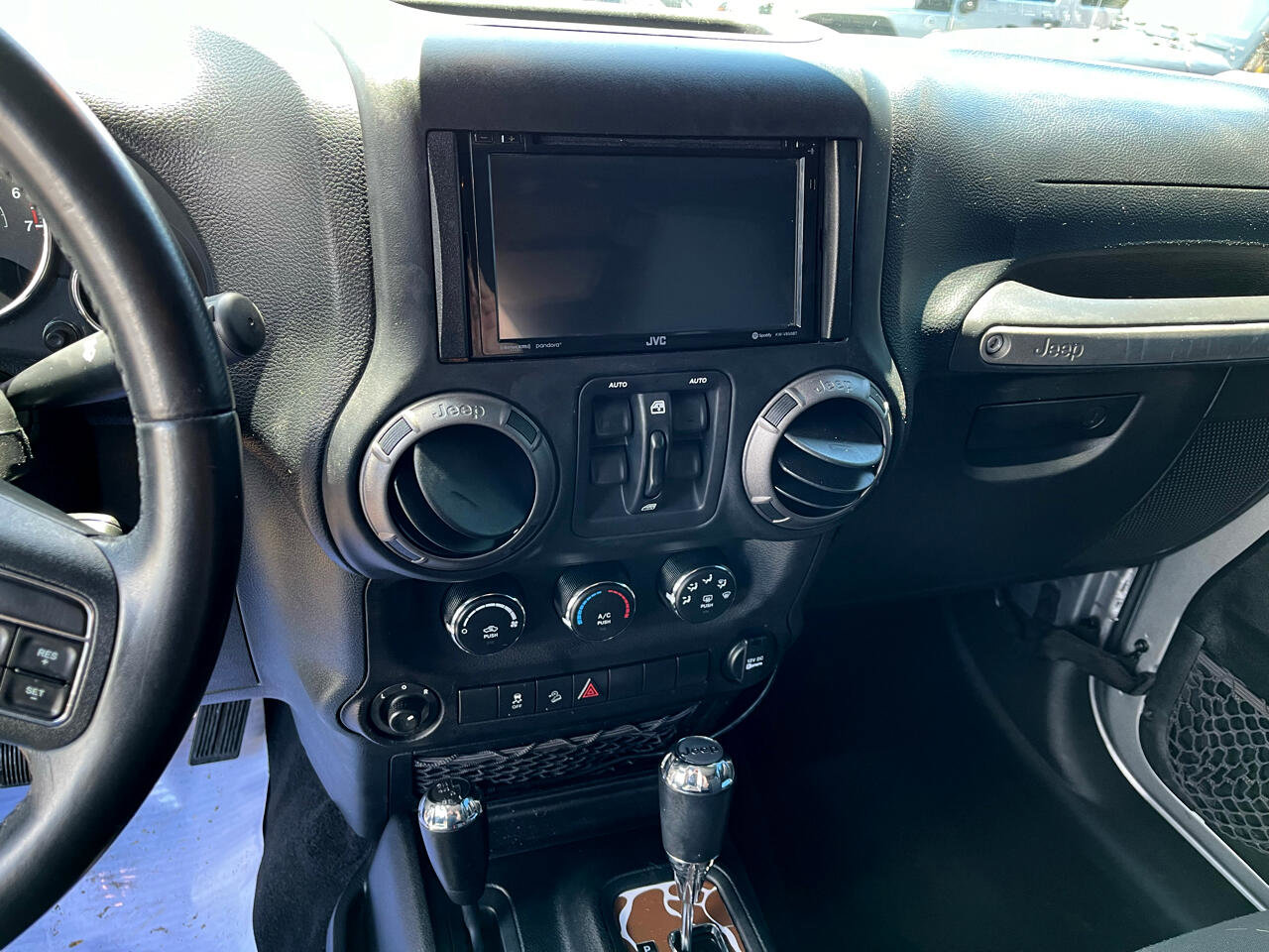 Used 2018 Jeep Wrangler Unlimited Sport S AWD/4WD image 12