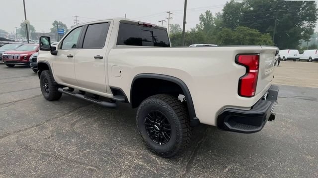 New 2026 Chevrolet Silverado 2500 ZR2 w/ LPO, Dark Essentials Package AWD/4WD image 8