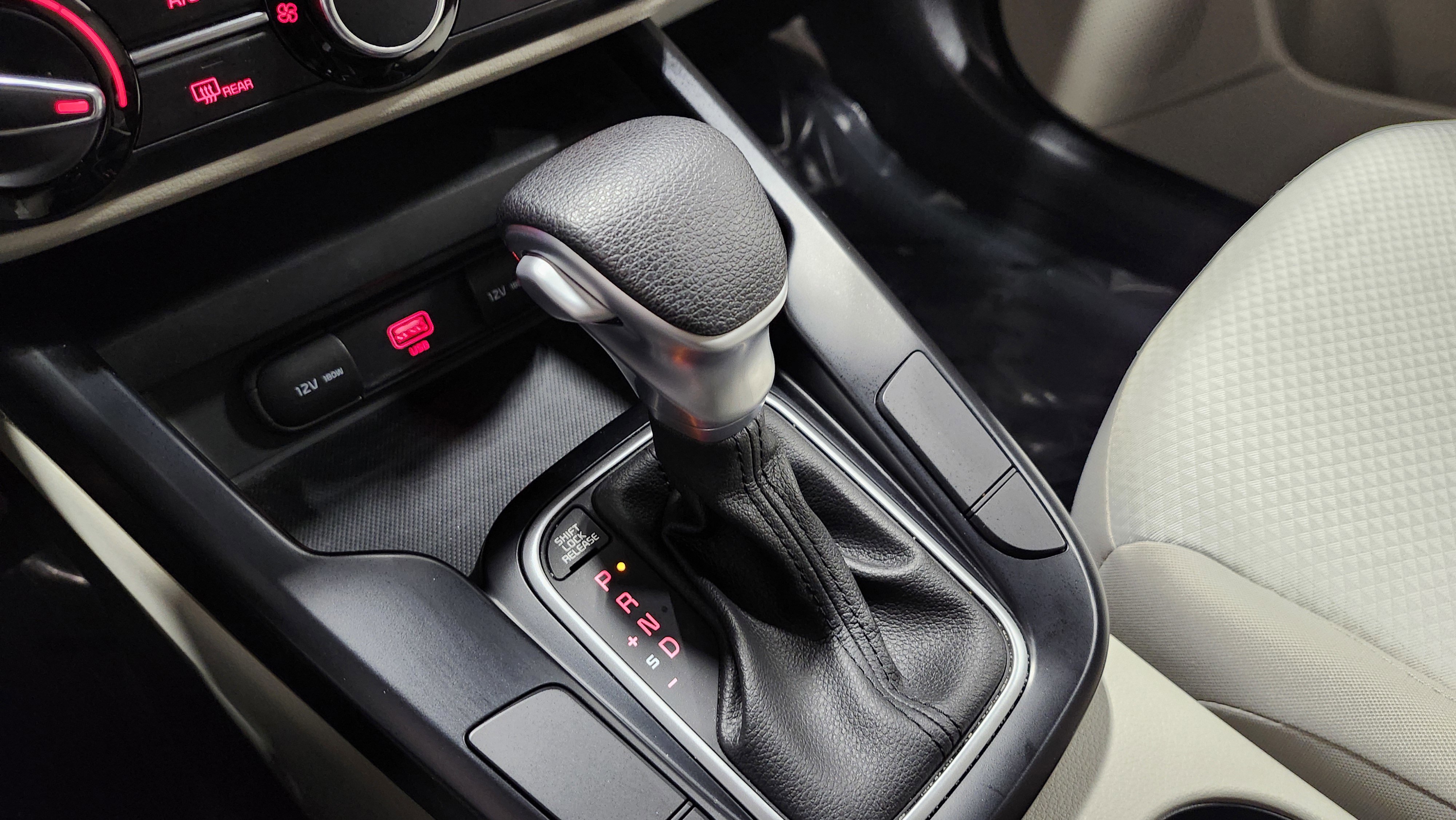 Used 2020 Kia Soul LX image 8