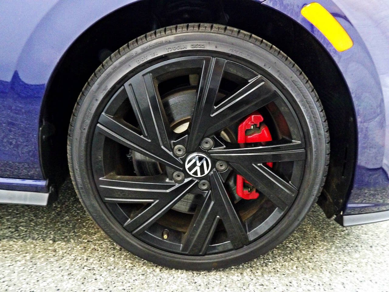 Used 2022 Volkswagen GTI SE FWD image 22