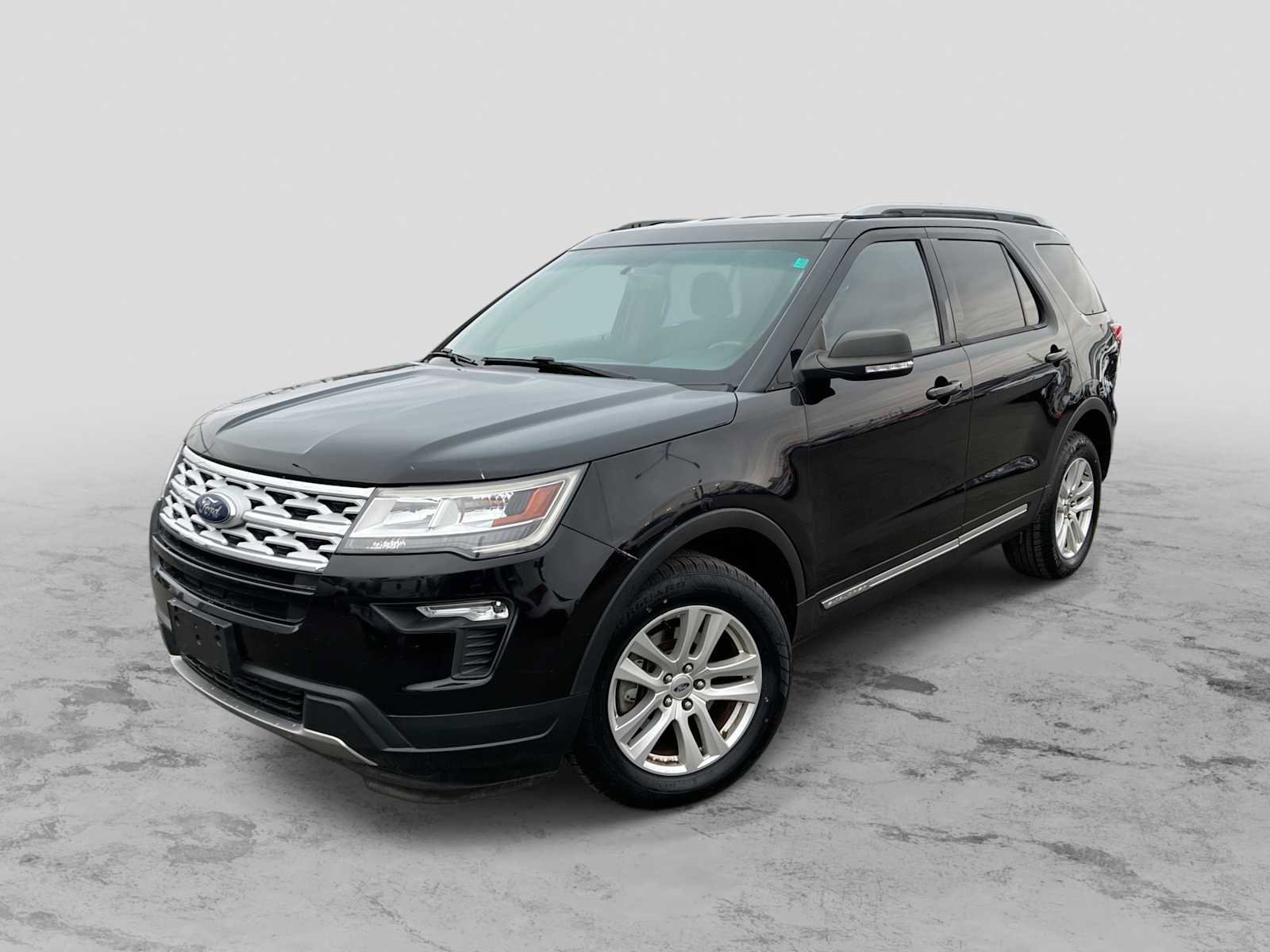 Used 2019 Ford Explorer XLT w/ Equipment Group 201A image 1