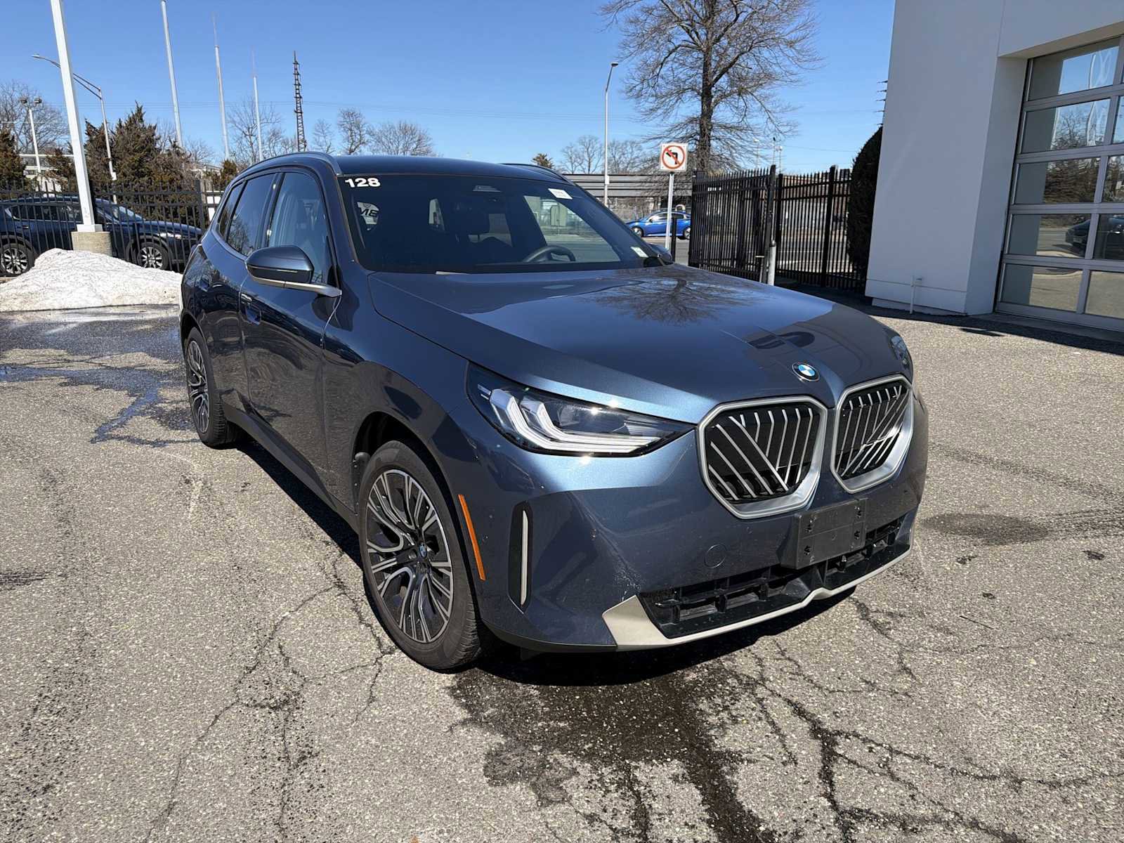 Certified 2025 BMW X3 xDrive30i w/ Convenience Package image 2