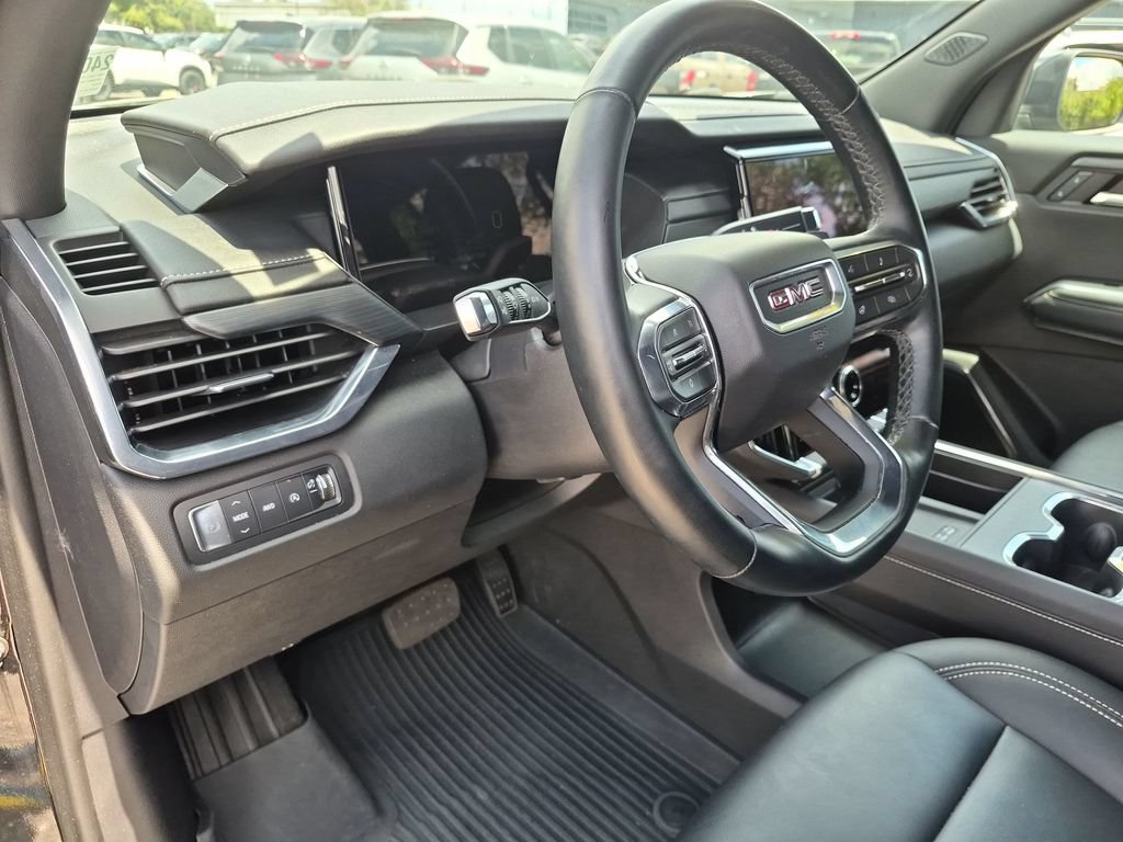 Used 2025 GMC Acadia Elevation w/ Elevation Premium Package AWD/4WD image 35