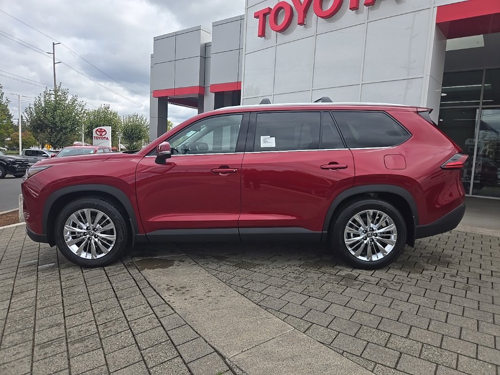 New 2026 Toyota Grand Highlander AWD image 2