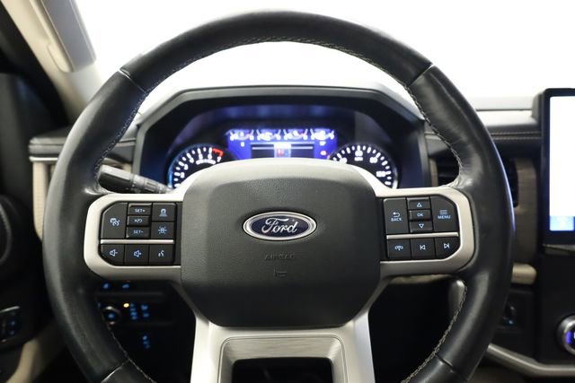 Used 2023 Ford Expedition Limited image 16