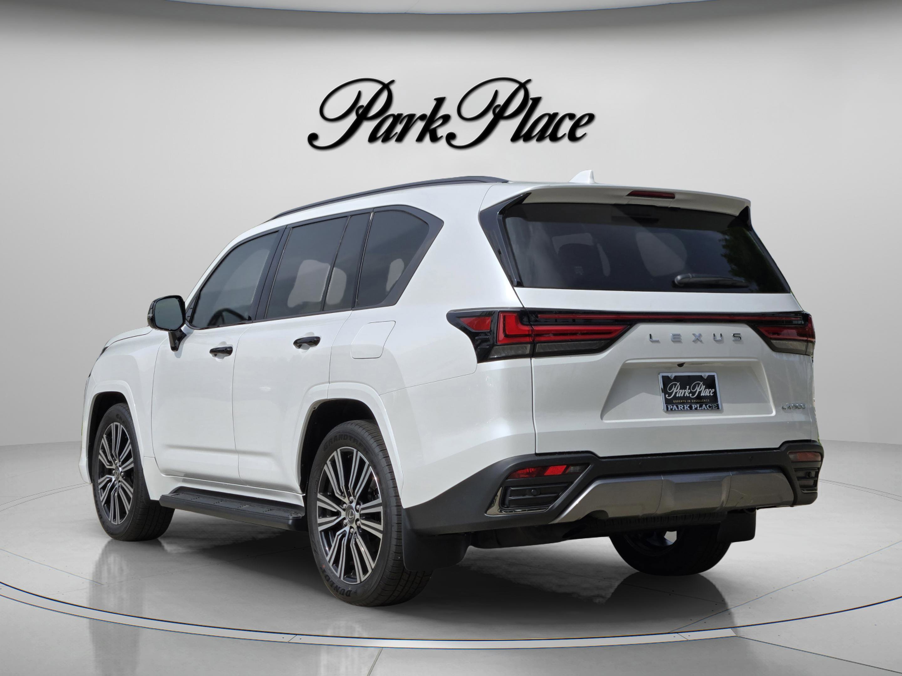 New 2026 Lexus LX 600 4WD w/ Luxury Package image 3