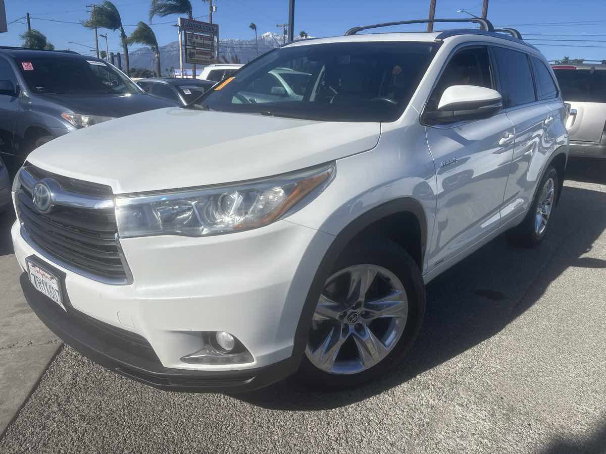 Used 2016 Toyota Highlander Limited Platinum image 4