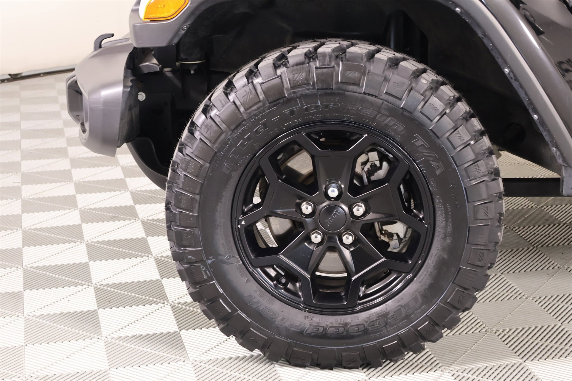 Used 2023 Jeep Gladiator Willys image 17