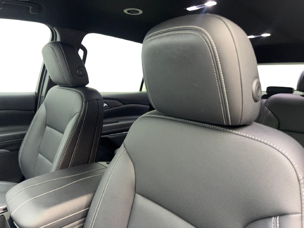 Used 2026 Chevrolet Traverse LT FWD image 29