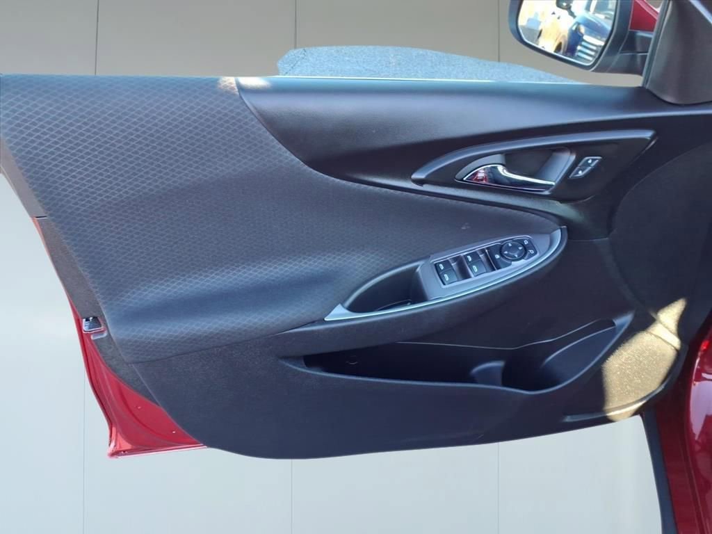 Used 2024 Chevrolet Malibu LT image 10
