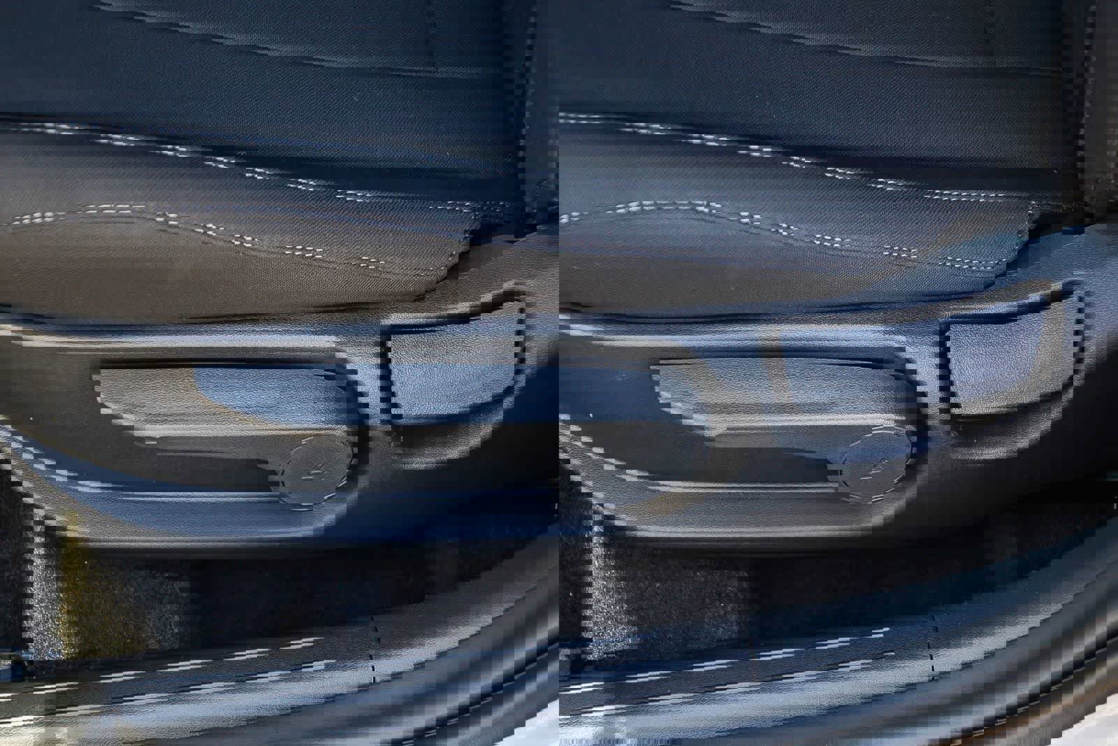 New 2025 Hyundai Elantra Sport image 25