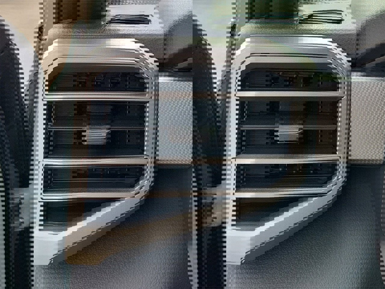 New 2026 Toyota Tundra Limited image 31