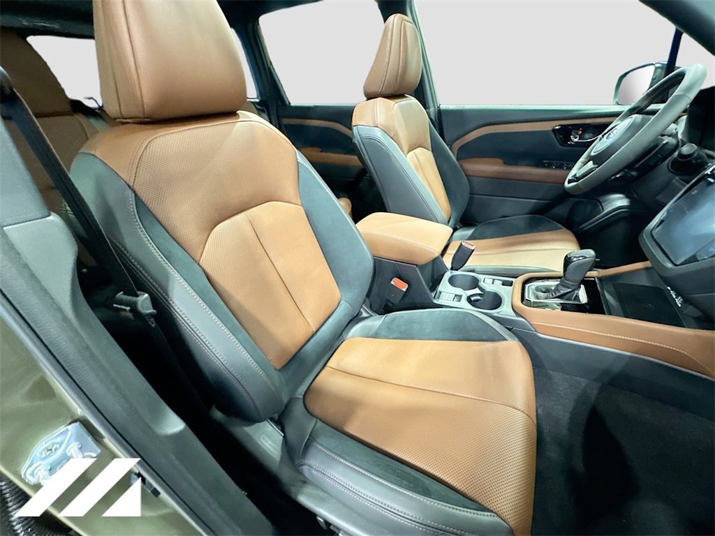 New 2025 Subaru Forester Touring image 32