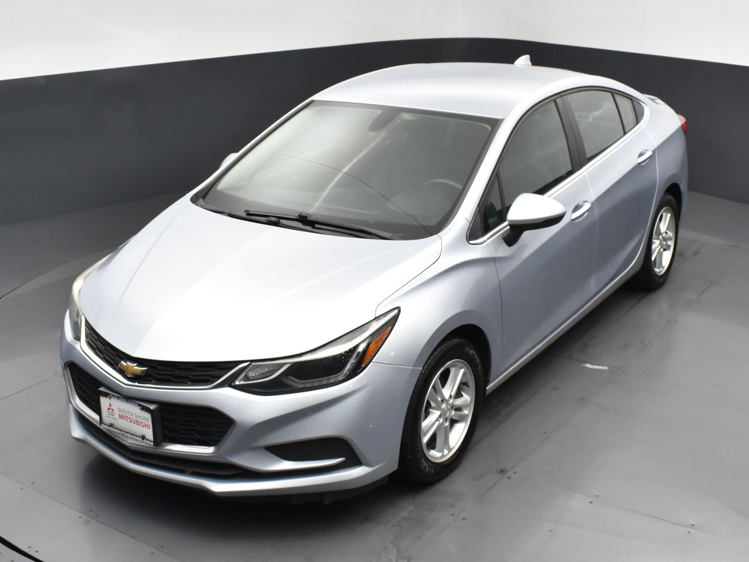 Used 2017 Chevrolet Cruze LT image 22