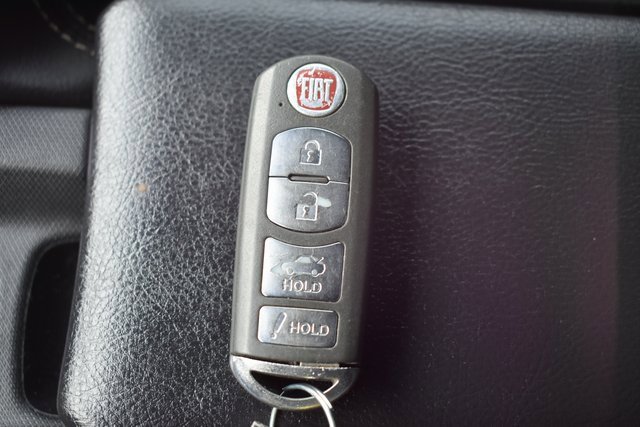 Used 2017 FIAT 124 Spider Classica image 25