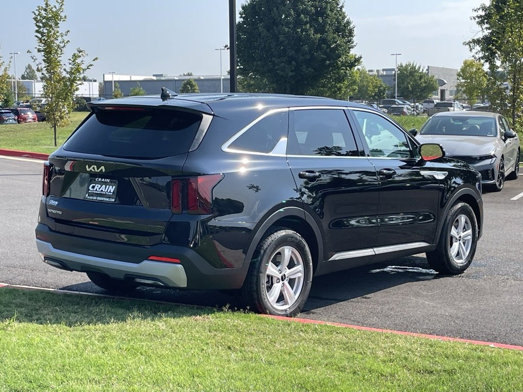 New 2026 Kia Sorento LX image 8