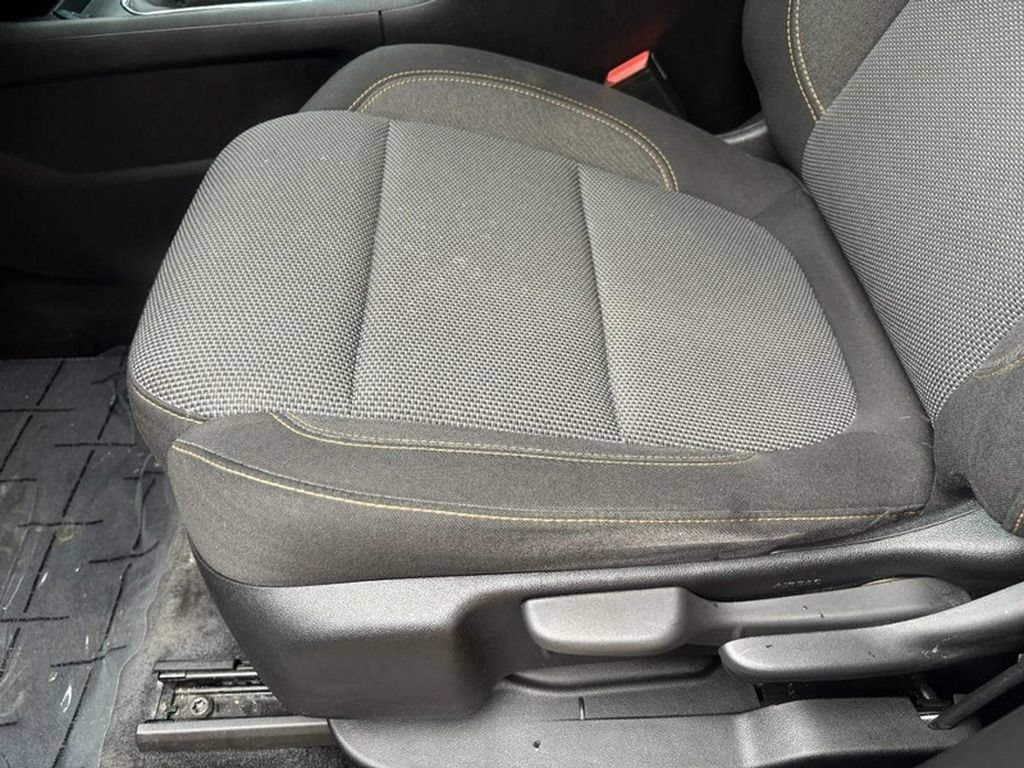 Used 2021 Chevrolet Traverse LS AWD/4WD image 19