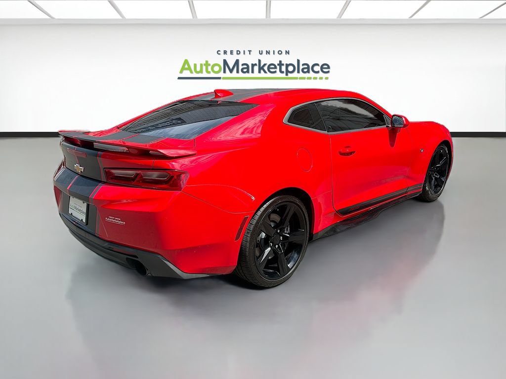 Used 2016 Chevrolet Camaro SS RWD image 7