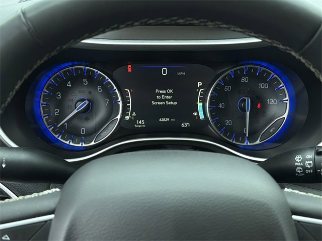 Used 2024 Chrysler Pacifica Touring-L image 24
